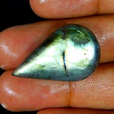 25.2Cts. Cabochon de poire 100