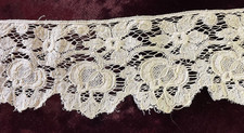 DENTELLE ANCIENNE - bordure