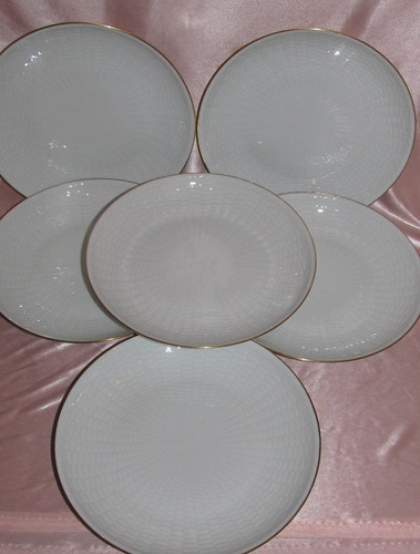 Série assiettes demi - série,