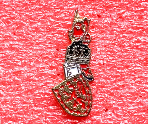 T09 pins roi - pins, d'ecosse