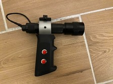 CAG Gansta Grip w/Surefire 660 repro