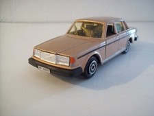 VOLVO 264 1975 NOREV Métal