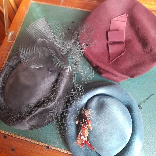 Lot chapeaux anciens - lot,