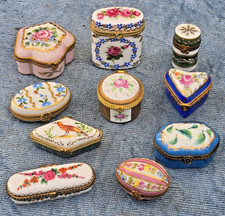 10 Belles boites à pilules anciennes en porcelaine de Limoges, Del Prado etc...