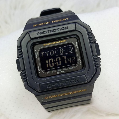 Montre numérique noire - , casio