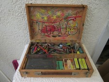 Magnifique coffret en bois contenant divers crayons LITHOGRAPHIC