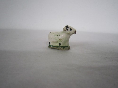 Feve ancienne porcelaine - ancienne, a