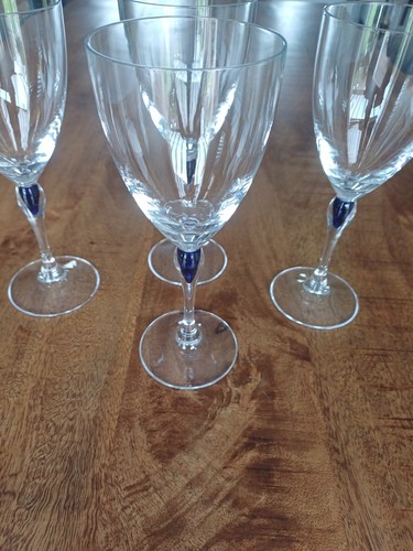 Verres eau cristal - à,