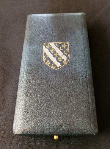 Boîte écrin pour ordre - écrin,