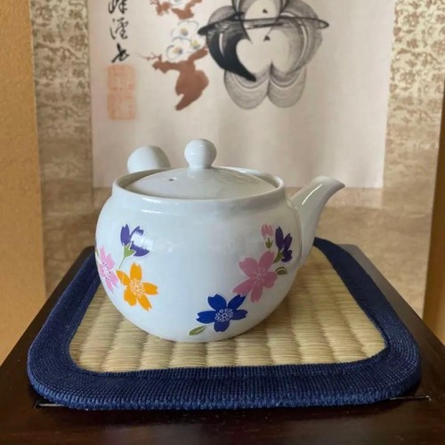 Théière japonaise - , en