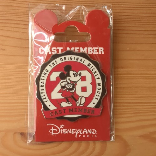 Disney pin mickey mouse cast - pin's,