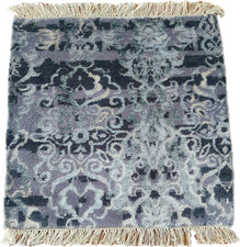 Authentique petit tapis noué