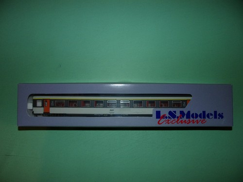 Models voiture voyageurs - *,