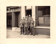 Soldats Au Quartier Vitrine Banque Belgique