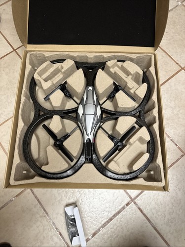 Parrot drone w camera - drone, w/camera