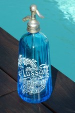 SIPHON.SELTZ. Pyramidal bleu ST NAZAIRE. ETAT TOP.