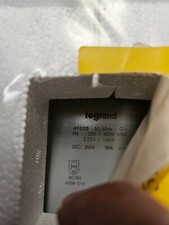 Alimentation redressée Legrand 47025 24V 15A