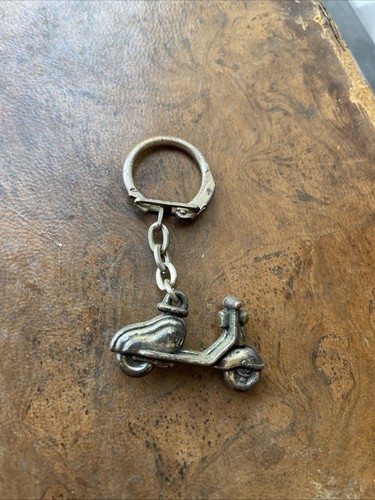 Porte cle métal scooter - porte-cle,