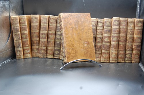 Dictionnaire historique - dictionnaire,