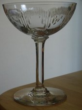 BACCARAT  1 ANCIENNE COUPE A CHAMPAGNE EN CRISTAL MODELE MOLIERE CIRCA 1920