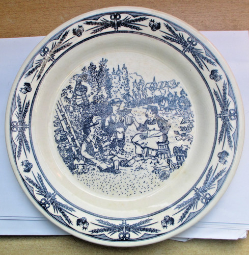 Assiette superbe ancienne - superbe,