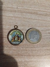 Médaille Religieuse Ancienne Notre Dame De Fourvière Laiton Et Verre