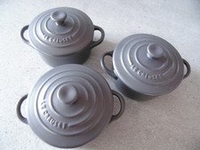 Lot de 3 mini cocottes Le Creuset en céramique