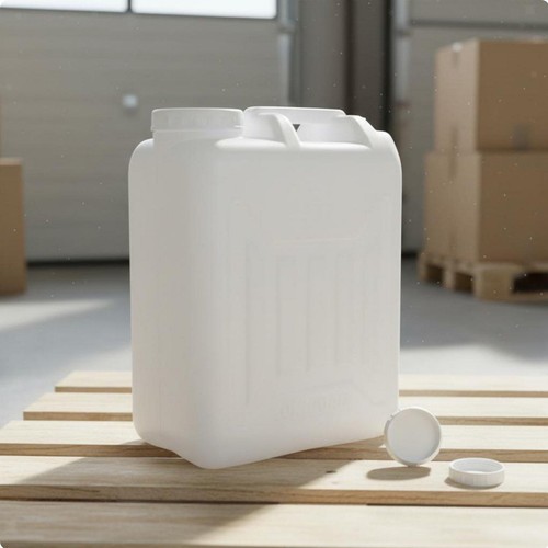 Lot bidons en plastique - en,