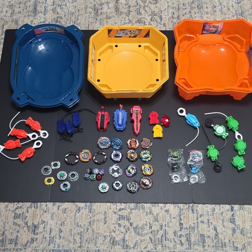 Beyblade lot stadium arenas - lot,