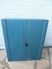 Ancienne armoire murale à outils de garage en bel état 56cm x 45cm x 14 cm