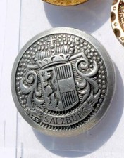 BOUTON UNIFORME DE LIVRÉE