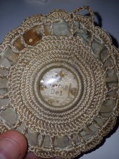 Ancien Reliquaire En Dentelle