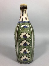 Céramique Perse Kadjar ou Turque Iznik? BOUTEILLE FLACON en faïence émaillée