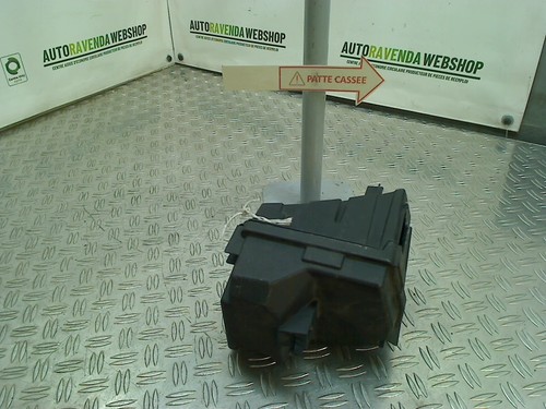 Boitier fusibles renault - fusibles,