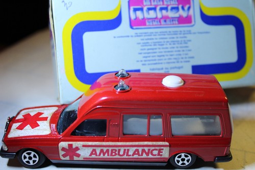 Mercedes ambulance norev jet - mercedes,