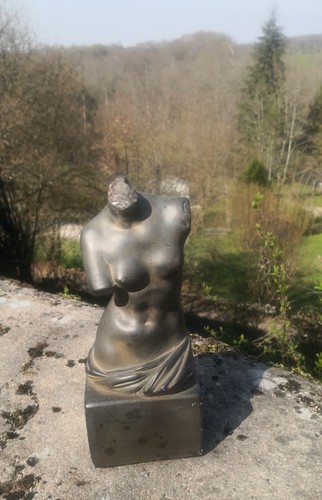 Buste femme plâtre