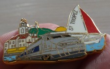 PIN'S TRANSPORT TGV TRAIN SNCF ST TROPEZ VOILIER ZAMAC BALLARD