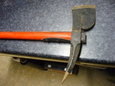 hache de pompier ancienne manche 85 cm poids : 3 kg