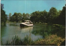 CPM Yonne - Penichette sur le Canal du Nivernais - Boat in the Canal (1196078)