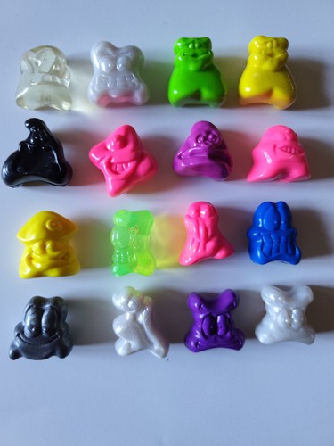 Lot anciens jouets années