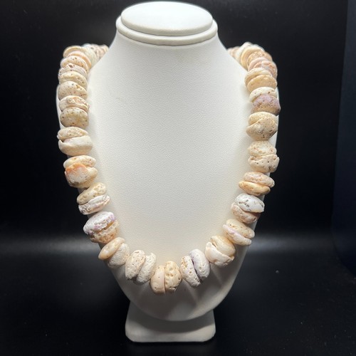 Hawaiian puka shell - shell, necklace