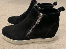 Steve Madden Black Zip Wedgie