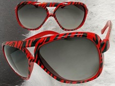 Surdimensionné Exagéré