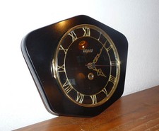 Belle Horloge en FORMICA Noir  -- BAYARD    Des Années 50's