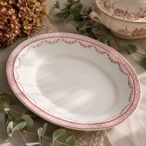 Grand plat ovale - , ancien