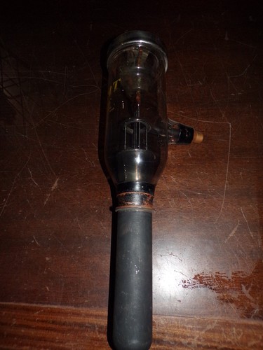 Ampoule triode refroidie par