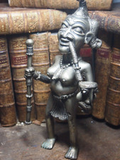 antique statuette africaine