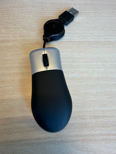 Mini souris filaire optique