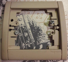 85100 LEGRAND SAGANE Beluga