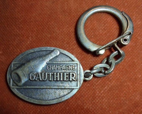 Porte clés key - ring, métal